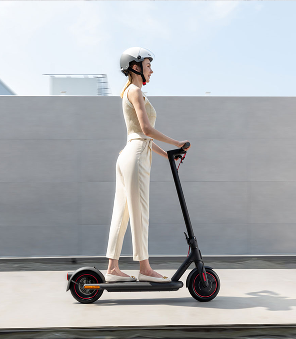 اسکوتر برقی تاشو شیائومی Mi Electric Scooter 4 Pro