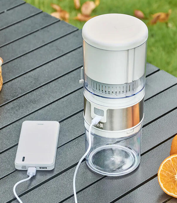 آبمیوه گیر قابل حمل شیائومی مدل Xiong Xiaoquan CZJ-01A050P