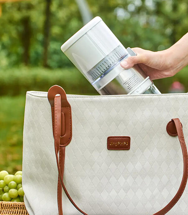 آبمیوه گیر قابل حمل شیائومی مدل Xiong Xiaoquan CZJ-01A050P