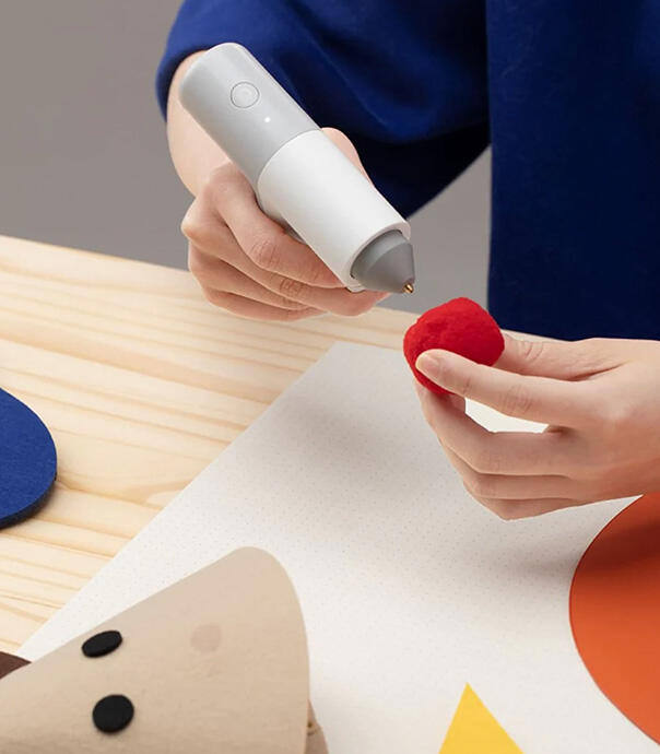 دستگاه چسب حرارتی شارژی شیائومی مدل Hoto Cordless Mini Stand-Up Hot Glue Gun QWRJQ001