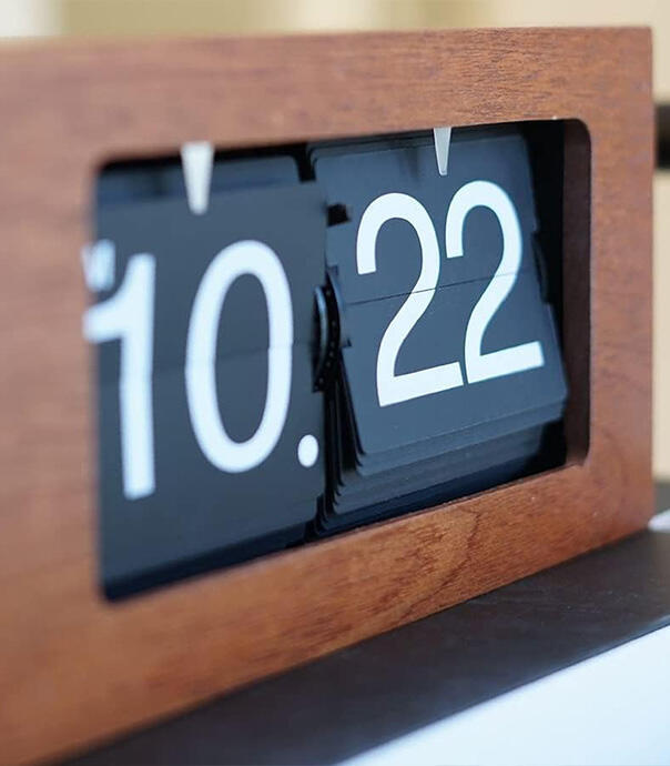 ساعت رومیزی مدل Wooden Box Flip Clock F010