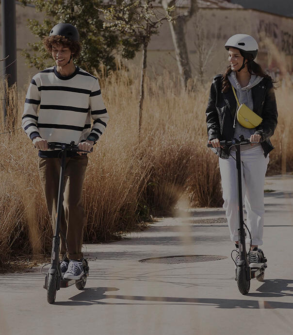اسکوتر برقی تاشو شیائومی مدل Mi Electric Scooter Essential