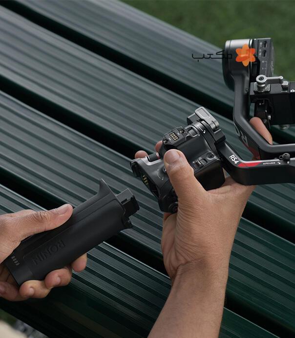 گیمبال دوربین دی جی آی مدل DJI RS 4 Combo